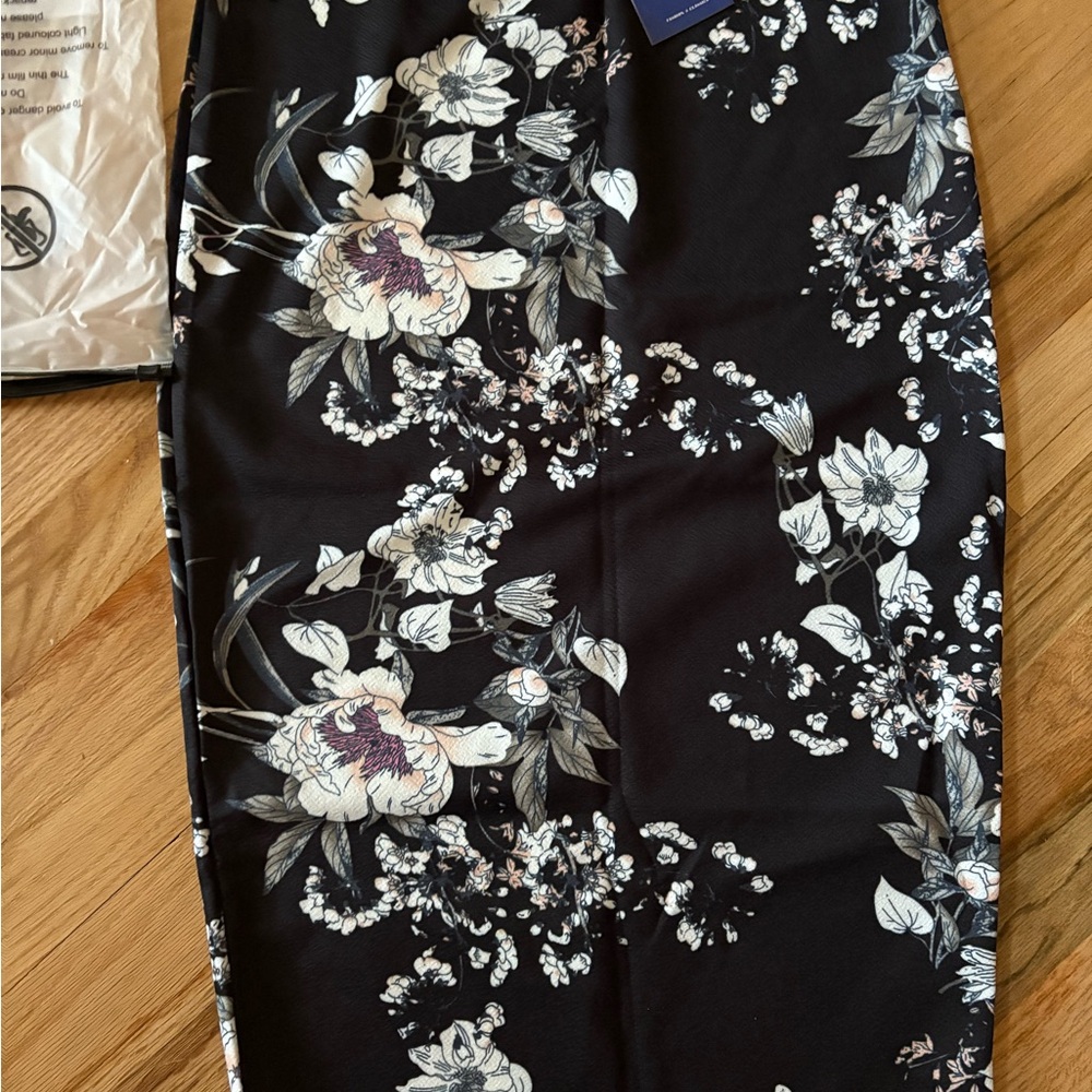 White and Gray Midi Pencil Skirt for Cocktail